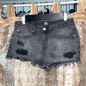 Black distressed denim Daisy Dukes shorts sz 28
